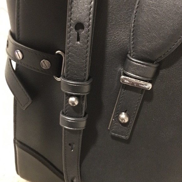 SOLD MARC JACOBS Satchel- Not available - Picture 5 of 11